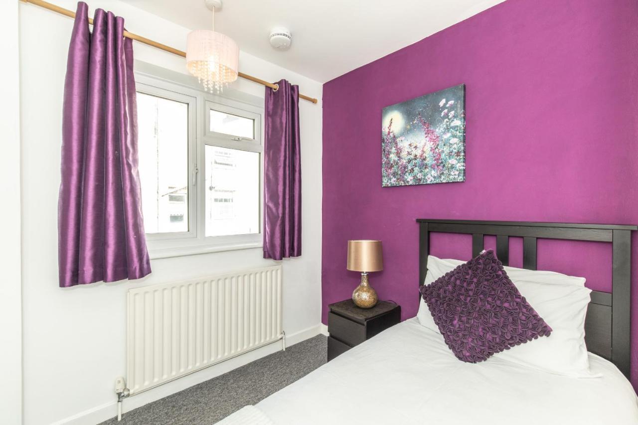 Location,4-br House,churchill Square Car Park & Sea-2 Min, Conference Centre 3 Min, Shops, Restaurants, I-360, Pier - Walking Distance * Hove